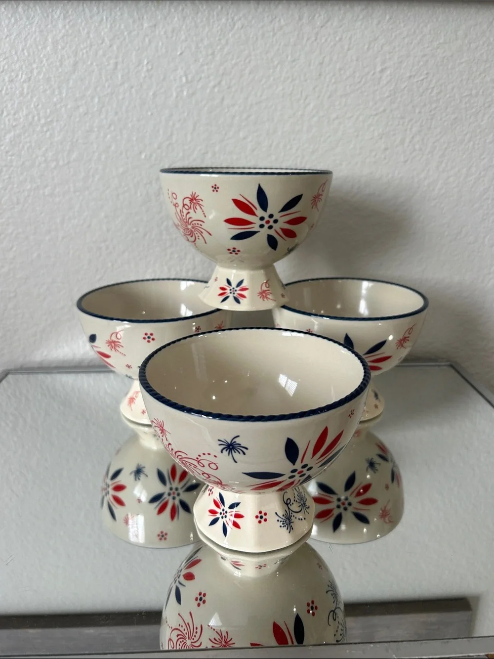 Temp-Tations ice Cream Dessert Bowls with Red & Navy, NWOT, never used